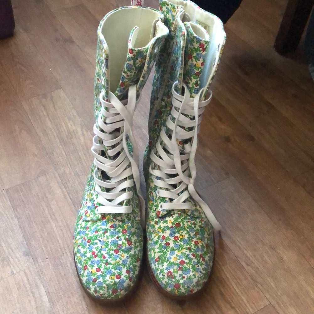 Dr. Martens hightop boots